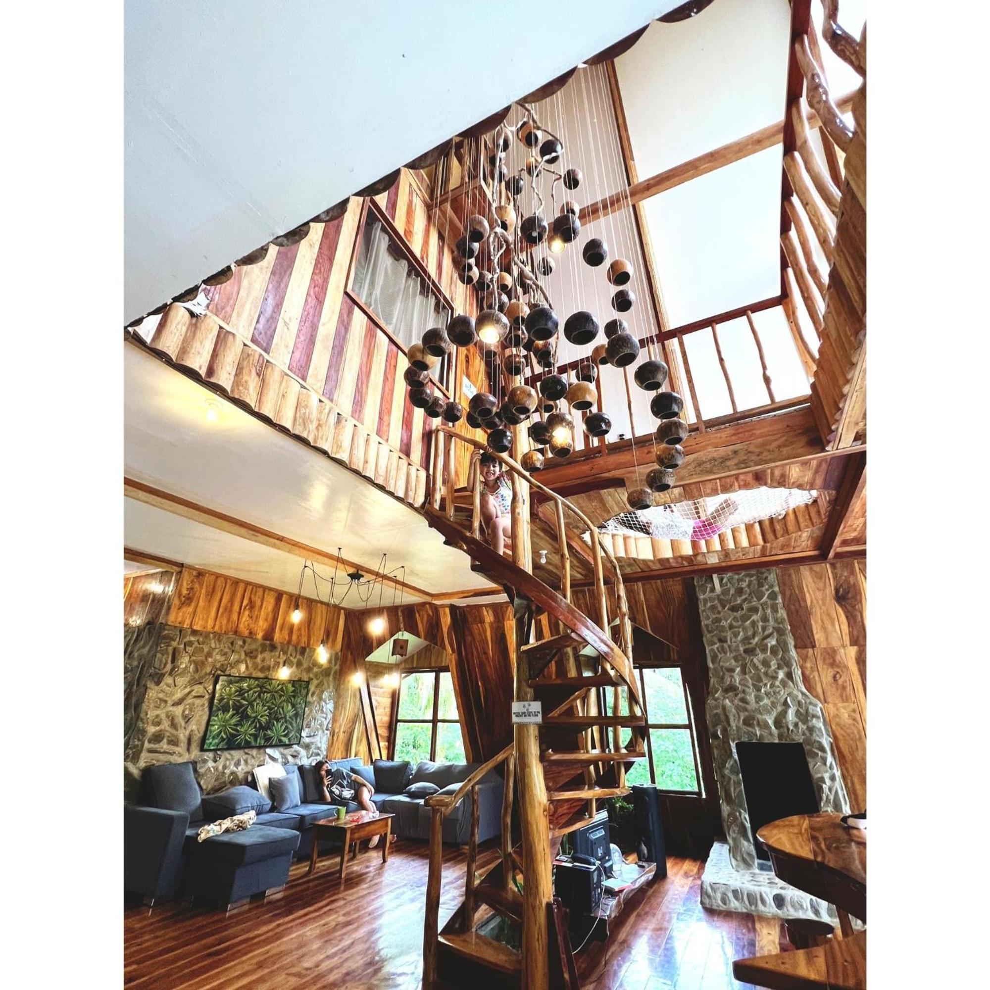 Camiguin Volcano Houses - A-Frame House Mambajao Luaran gambar