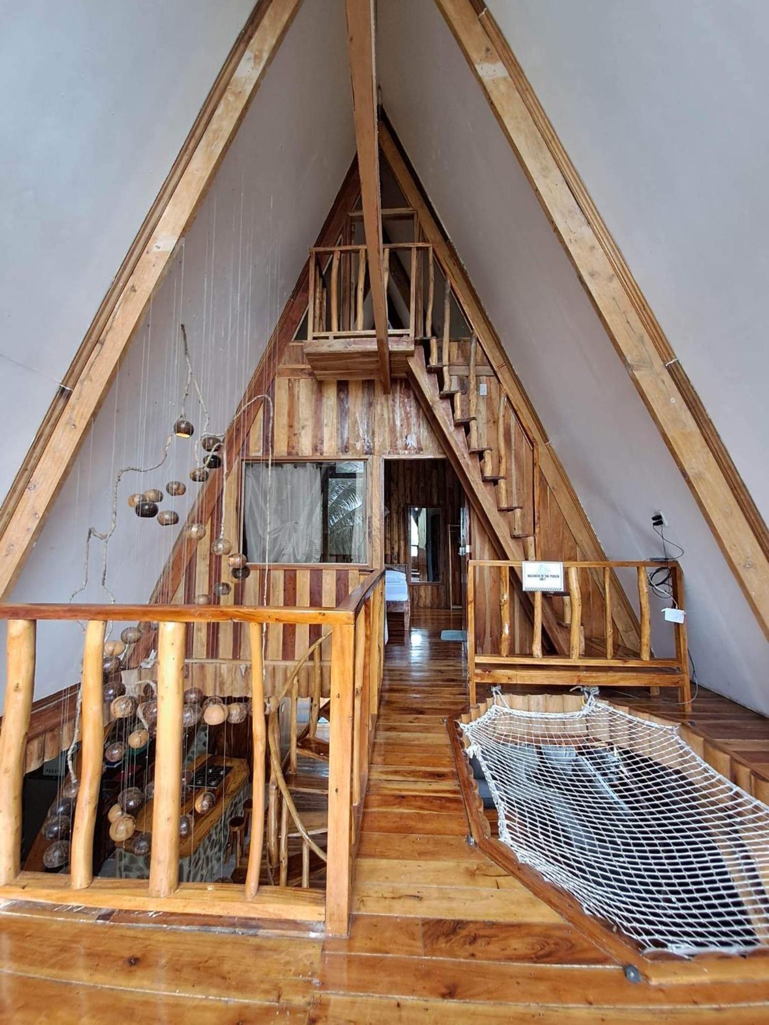Camiguin Volcano Houses - A-Frame House Mambajao Luaran gambar